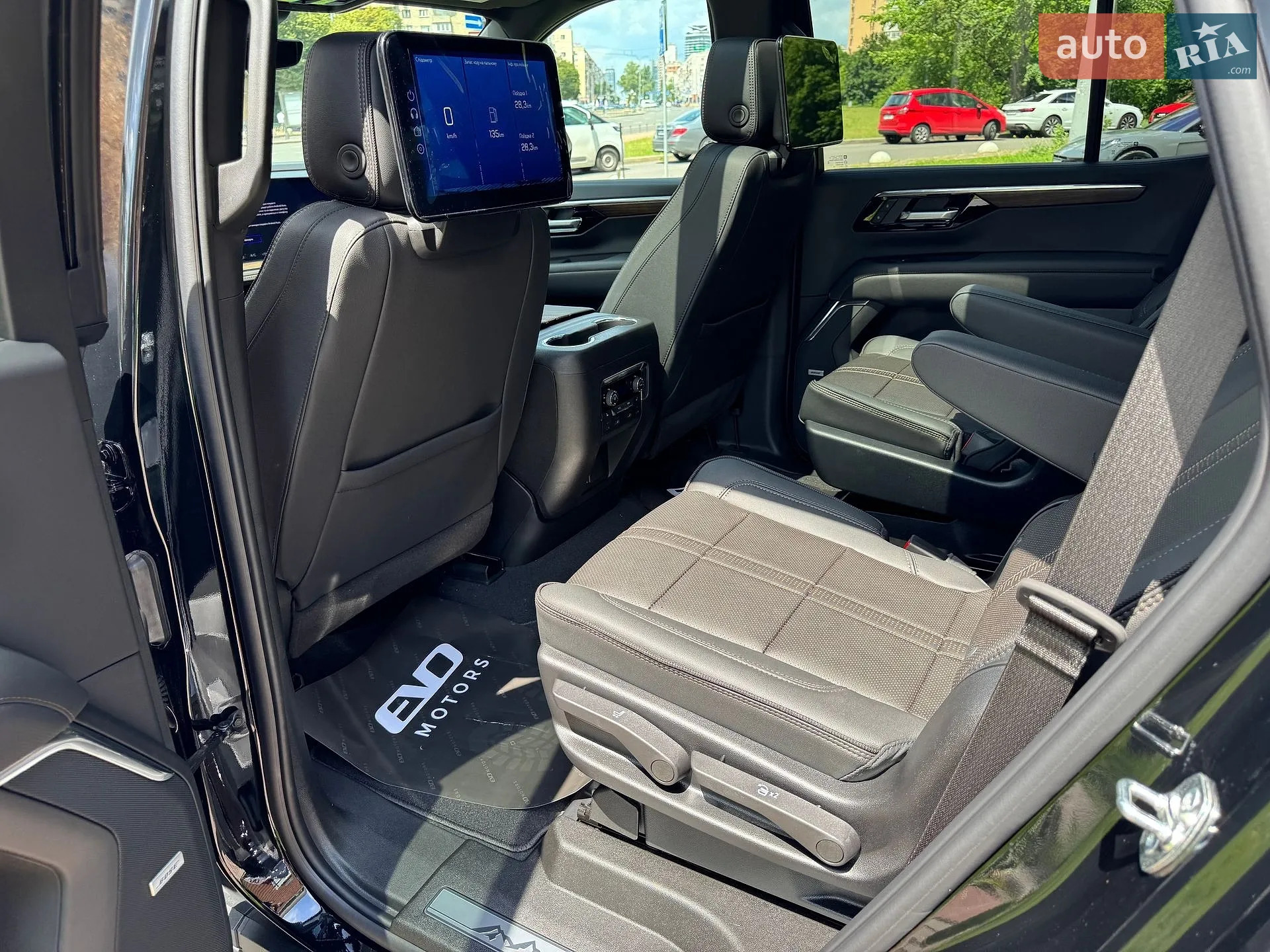2026 Chevrolet Tahoe - мініатюра 46
