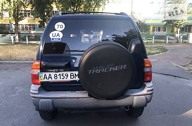 Позашляховик / Кросовер Chevrolet Tracker 2003 в Києві