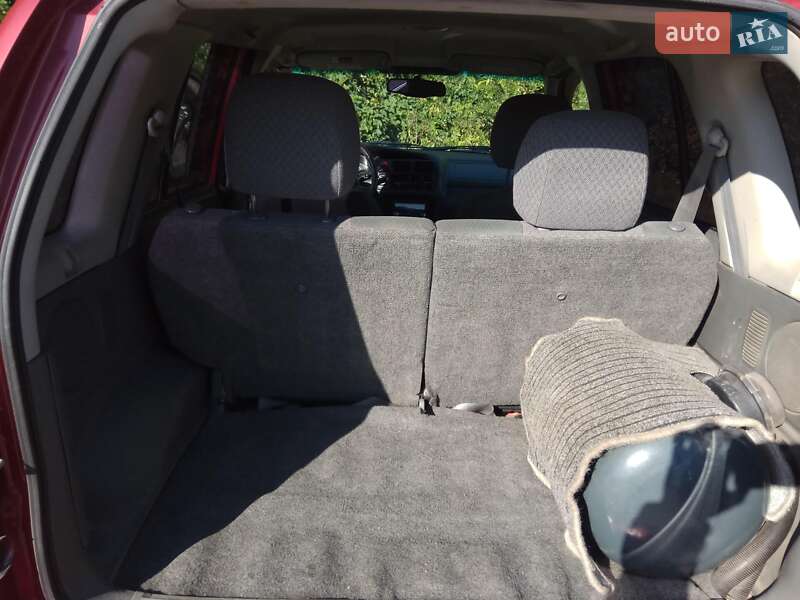 Внедорожник / Кроссовер Chevrolet Tracker 2000 в Киеве