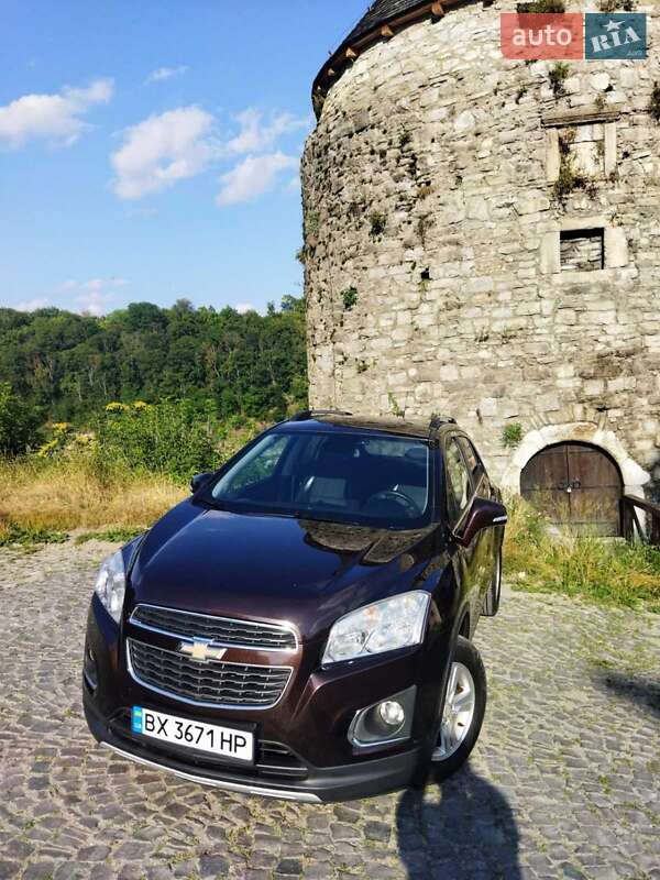 Внедорожник / Кроссовер Chevrolet Tracker 2014 в Каменец-Подольском