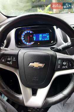 Внедорожник / Кроссовер Chevrolet Tracker 2014 в Каменец-Подольском
