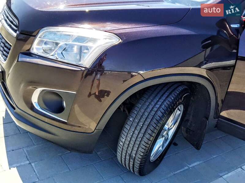 Внедорожник / Кроссовер Chevrolet Tracker 2014 в Каменец-Подольском