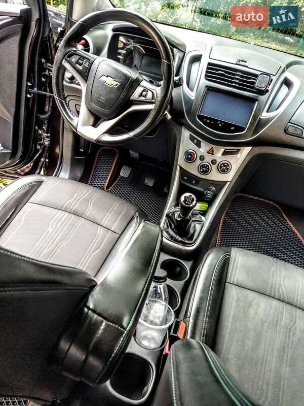 Внедорожник / Кроссовер Chevrolet Tracker 2014 в Каменец-Подольском