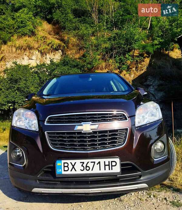 Внедорожник / Кроссовер Chevrolet Tracker 2014 в Каменец-Подольском