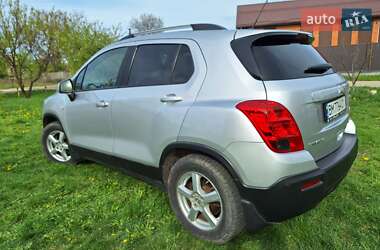 Позашляховик / Кросовер Chevrolet Tracker 2014 в Сумах