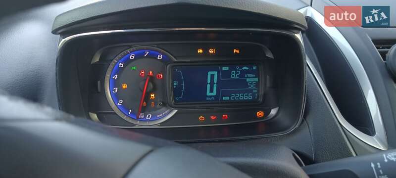 Позашляховик / Кросовер Chevrolet Tracker 2013 в Новоукраїнці фото 13 Позашляховик / Кросовер Chevrolet Tracker 2013 в Новоукраїнці