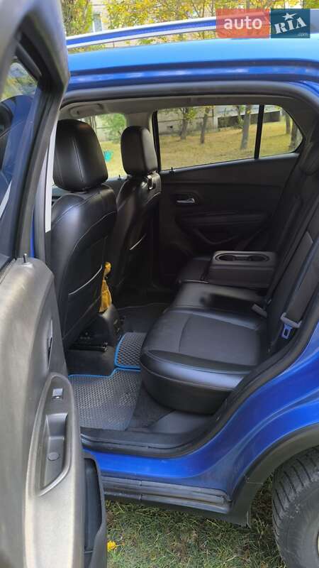 Внедорожник / Кроссовер Chevrolet Tracker 2013 в Кривом Роге