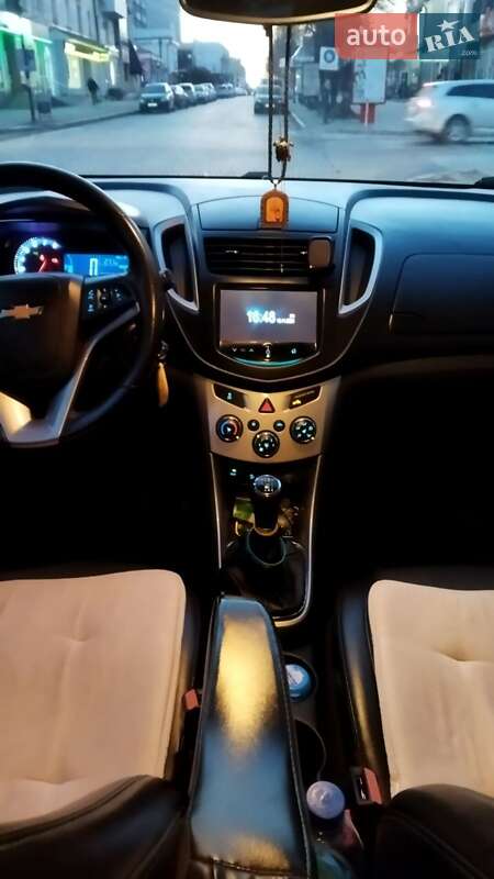 Внедорожник / Кроссовер Chevrolet Tracker 2014 в Каменец-Подольском