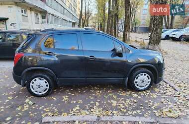 Внедорожник / Кроссовер Chevrolet Tracker 2014 в Киеве