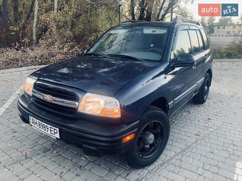 Внедорожник / Кроссовер Chevrolet Tracker 2001 в Киеве