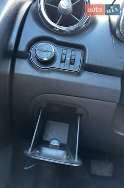 Внедорожник / Кроссовер Chevrolet Tracker 2013 в 