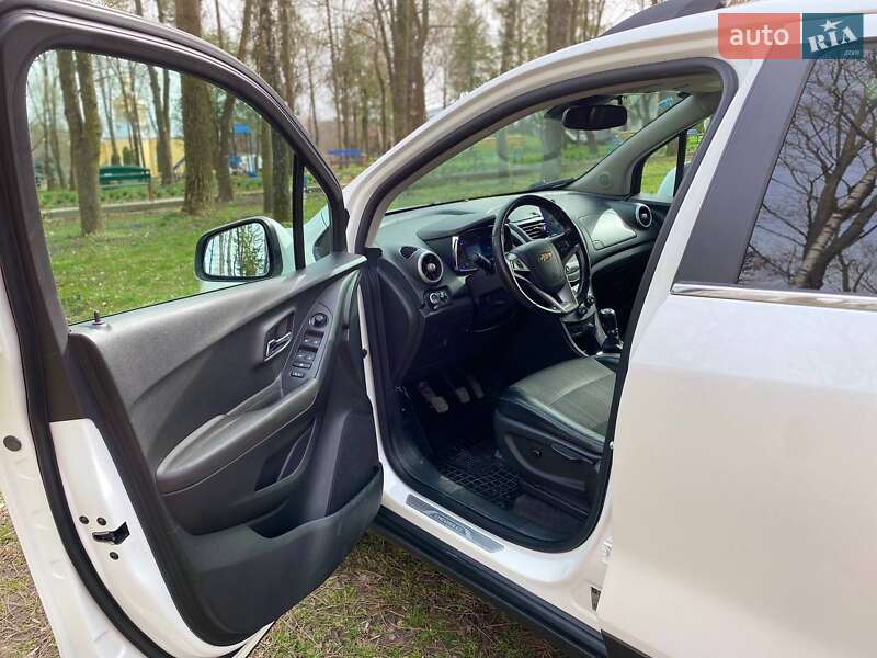 Внедорожник / Кроссовер Chevrolet Tracker 2014 в Харькове