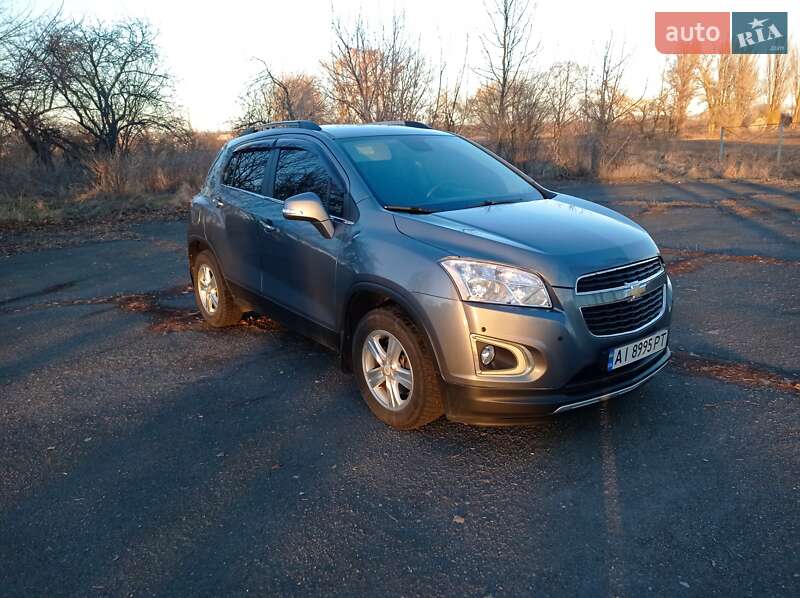 Внедорожник / Кроссовер Chevrolet Tracker 2013 в Киеве