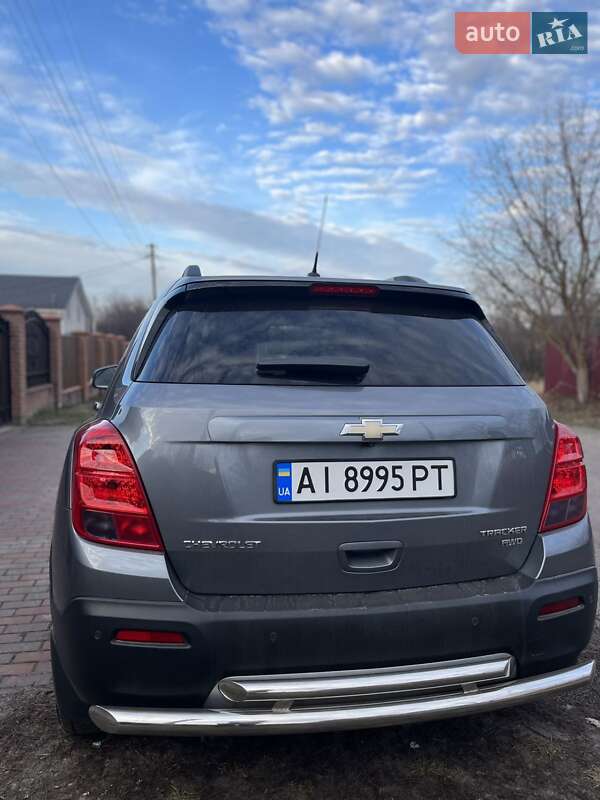 Внедорожник / Кроссовер Chevrolet Tracker 2013 в Киеве