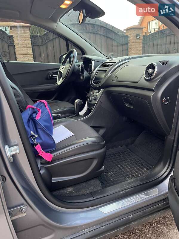 Внедорожник / Кроссовер Chevrolet Tracker 2013 в Киеве