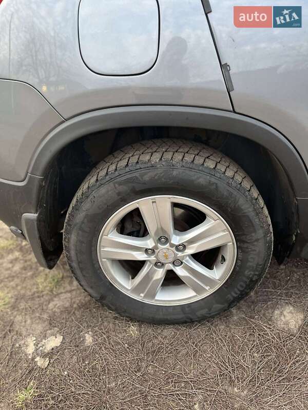 Внедорожник / Кроссовер Chevrolet Tracker 2013 в Киеве