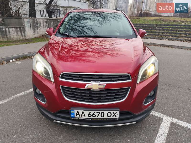 Внедорожник / Кроссовер Chevrolet Tracker 2014 в Киеве
