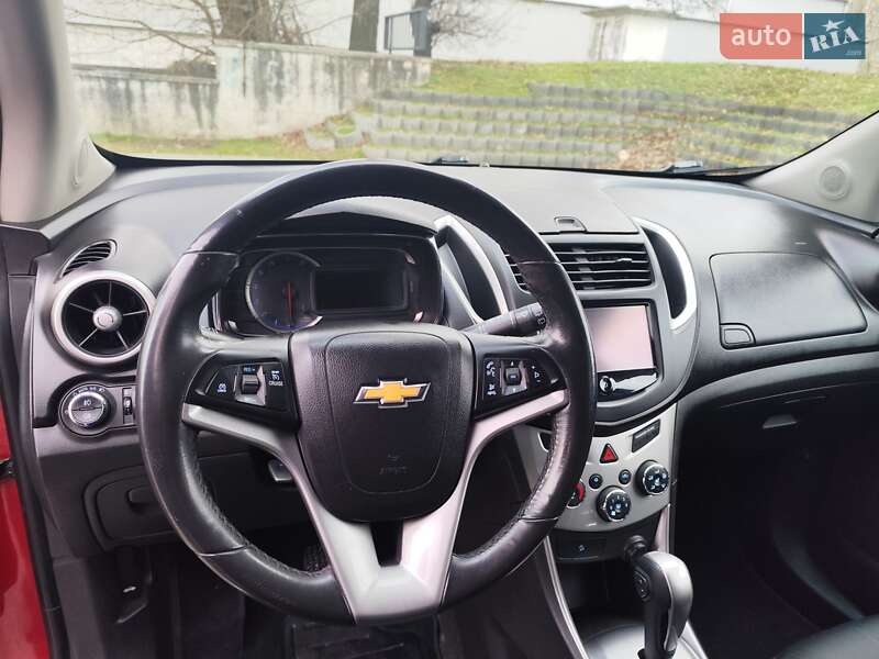 Внедорожник / Кроссовер Chevrolet Tracker 2014 в Киеве