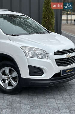 Позашляховик / Кросовер Chevrolet Tracker 2014 в 