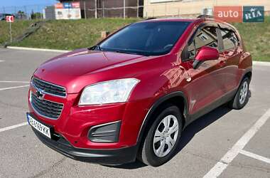 Внедорожник / Кроссовер Chevrolet Tracker 2014 в 