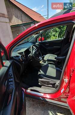 Внедорожник / Кроссовер Chevrolet Tracker 2014 в 