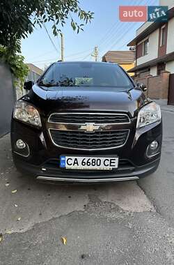 Внедорожник / Кроссовер Chevrolet Tracker 2014 в 