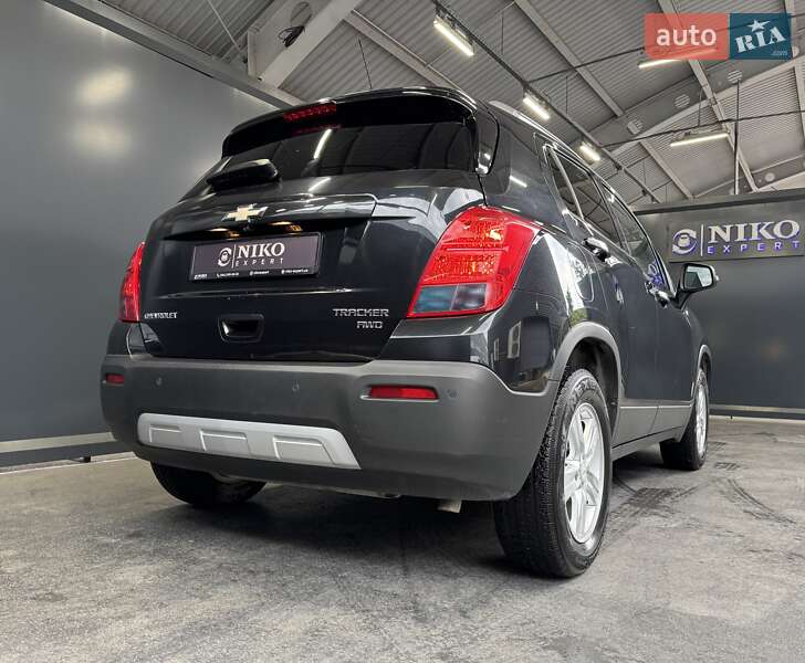 Внедорожник / Кроссовер Chevrolet Tracker 2013 в Киеве