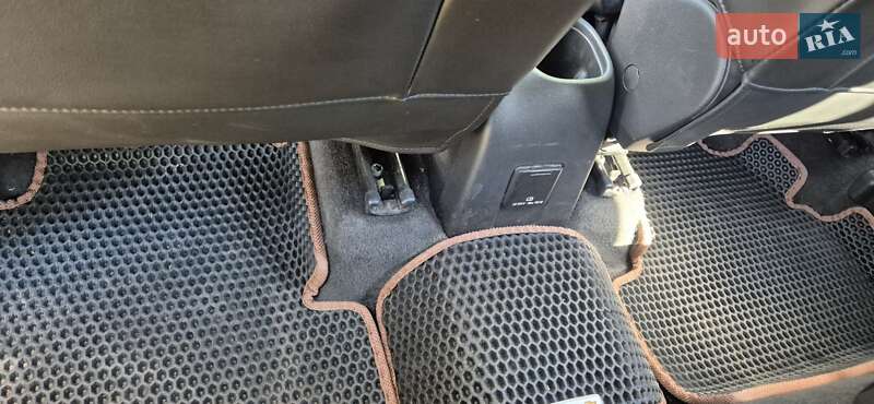 Внедорожник / Кроссовер Chevrolet Tracker 2017 в Обухове фото 13 Внедорожник / Кроссовер Chevrolet Tracker 2017 в Обухове