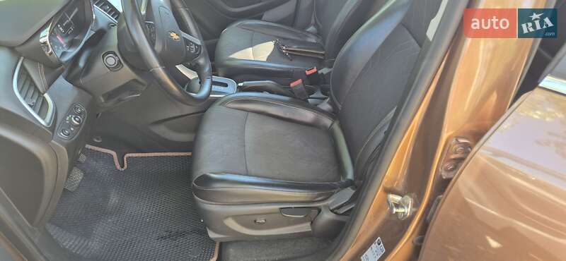 Внедорожник / Кроссовер Chevrolet Tracker 2017 в Обухове фото 14 Внедорожник / Кроссовер Chevrolet Tracker 2017 в Обухове