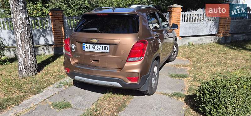 Внедорожник / Кроссовер Chevrolet Tracker 2017 в Обухове фото 2 Внедорожник / Кроссовер Chevrolet Tracker 2017 в Обухове