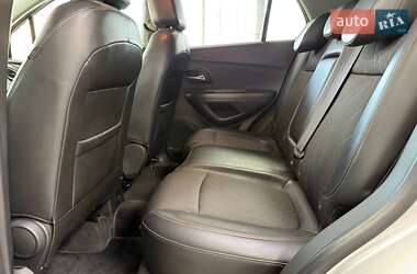 Внедорожник / Кроссовер Chevrolet Tracker 2017 в 