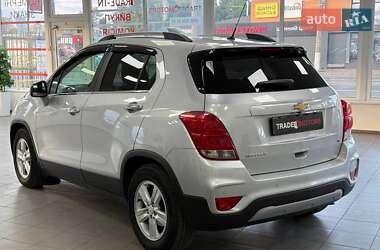Позашляховик / Кросовер Chevrolet Tracker 2017 в  фото 8 Позашляховик / Кросовер Chevrolet Tracker 2017 в