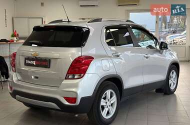 Позашляховик / Кросовер Chevrolet Tracker 2017 в  фото 13 Позашляховик / Кросовер Chevrolet Tracker 2017 в