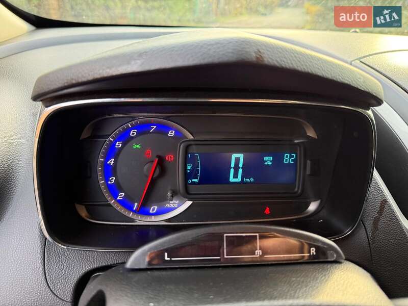 Позашляховик / Кросовер Chevrolet Tracker 2013 в Києві фото 15 Позашляховик / Кросовер Chevrolet Tracker 2013 в Києві