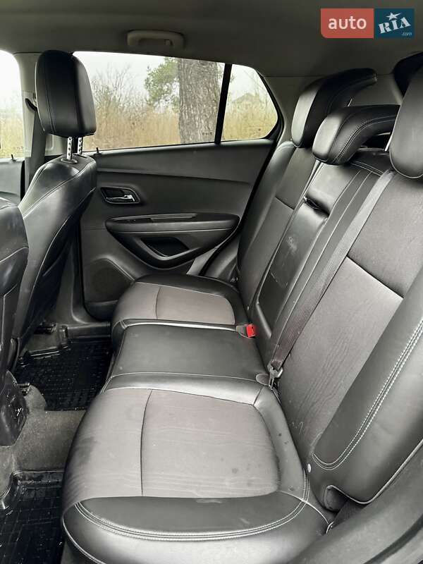 Внедорожник / Кроссовер Chevrolet Tracker 2013 в Киеве