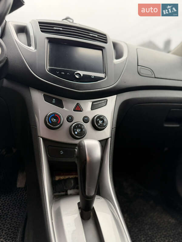 Позашляховик / Кросовер Chevrolet Tracker 2014 в Сумах