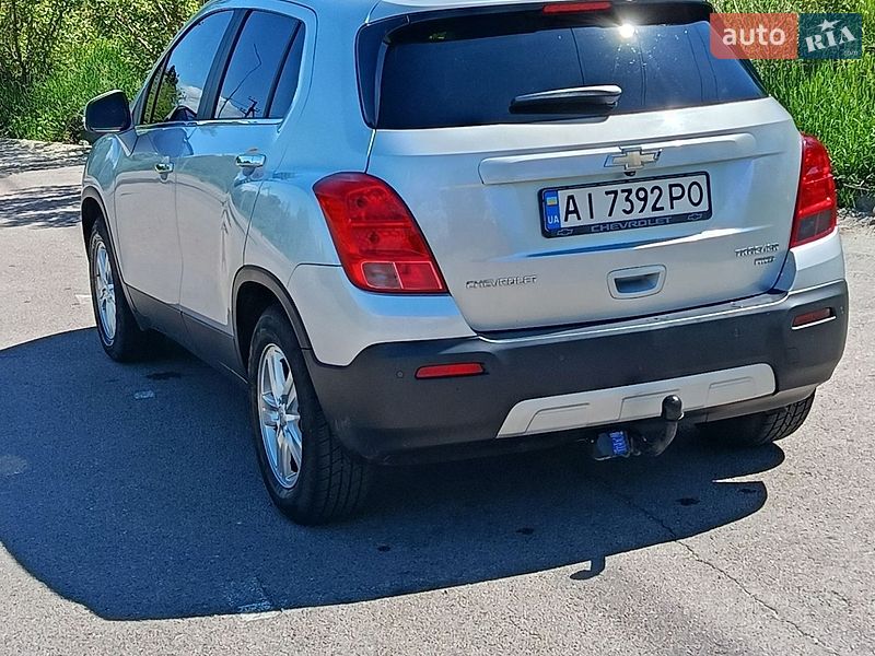 Внедорожник / Кроссовер Chevrolet Tracker 2014 в Киеве