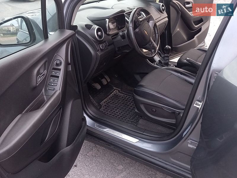 Внедорожник / Кроссовер Chevrolet Tracker 2014 в Василькове