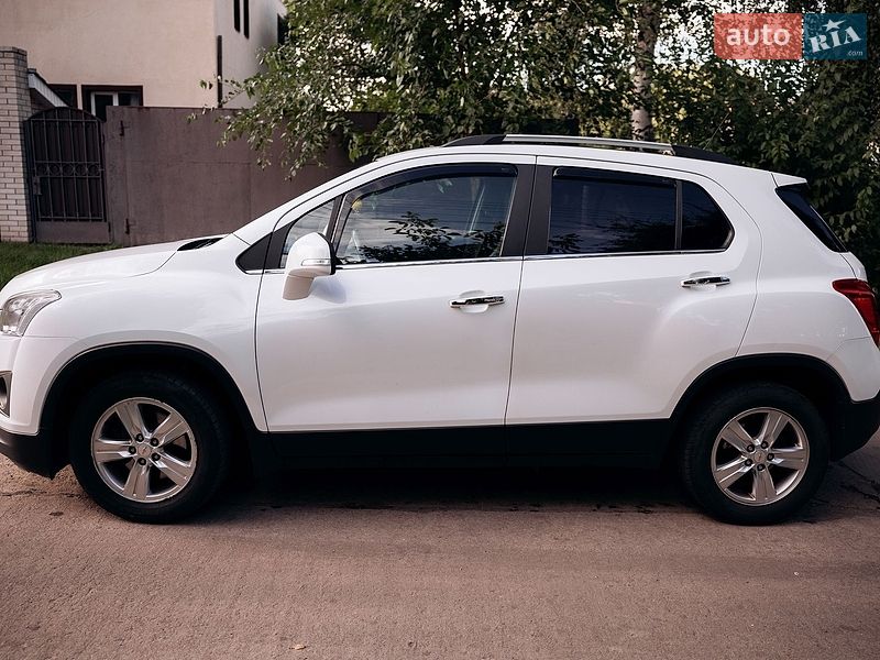 Позашляховик / Кросовер Chevrolet Tracker 2014 в Сумах