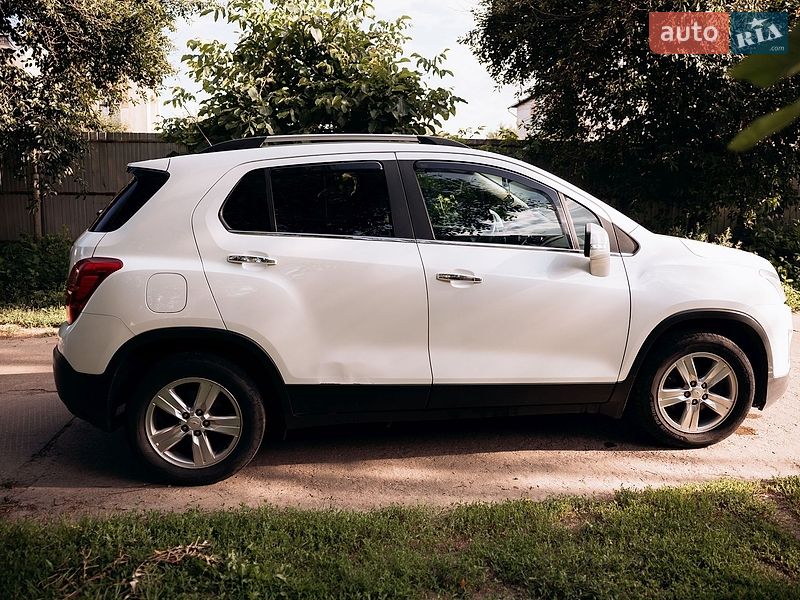 Позашляховик / Кросовер Chevrolet Tracker 2014 в Сумах