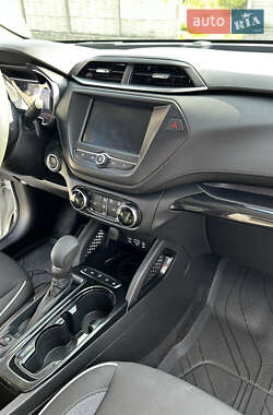 Позашляховик / Кросовер Chevrolet TrailBlazer 2023 в 