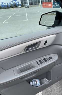 Внедорожник / Кроссовер Chevrolet Traverse 2017 в 