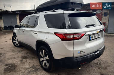 Внедорожник / Кроссовер Chevrolet Traverse 2018 в 