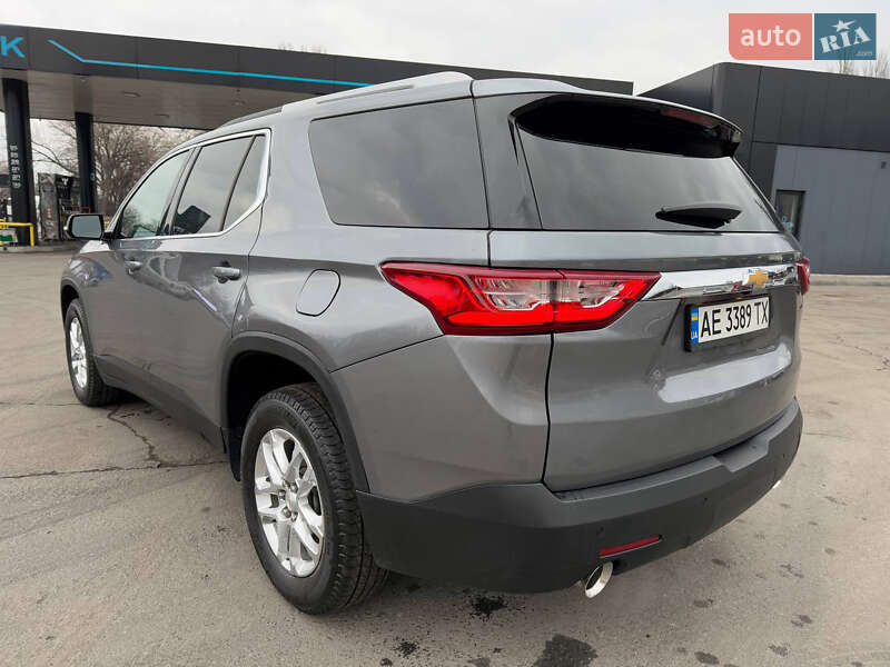Позашляховик / Кросовер Chevrolet Traverse 2017 в Дніпрі