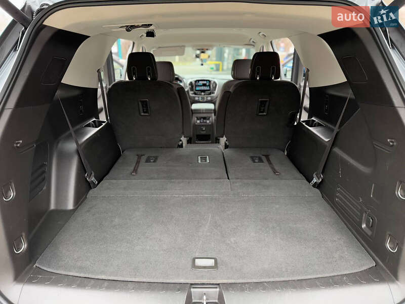 Позашляховик / Кросовер Chevrolet Traverse 2017 в Дніпрі
