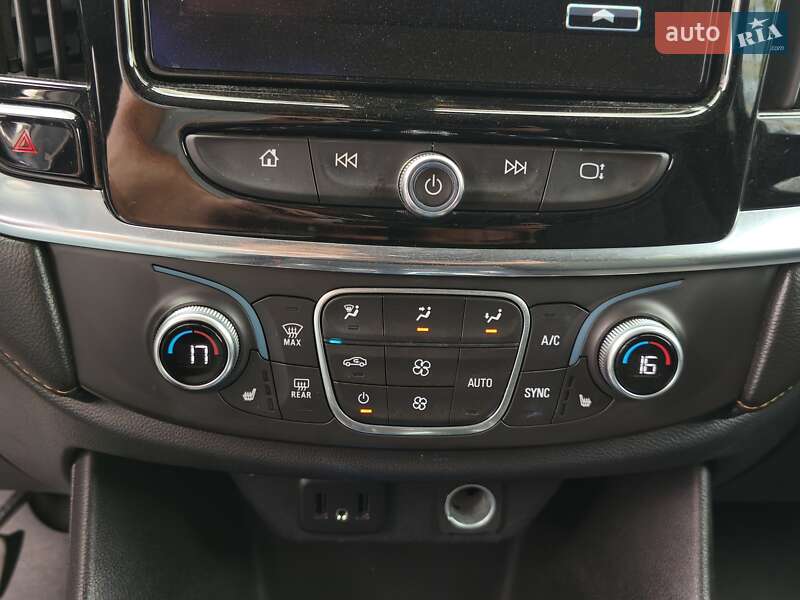 Внедорожник / Кроссовер Chevrolet Traverse 2018 в Днепре