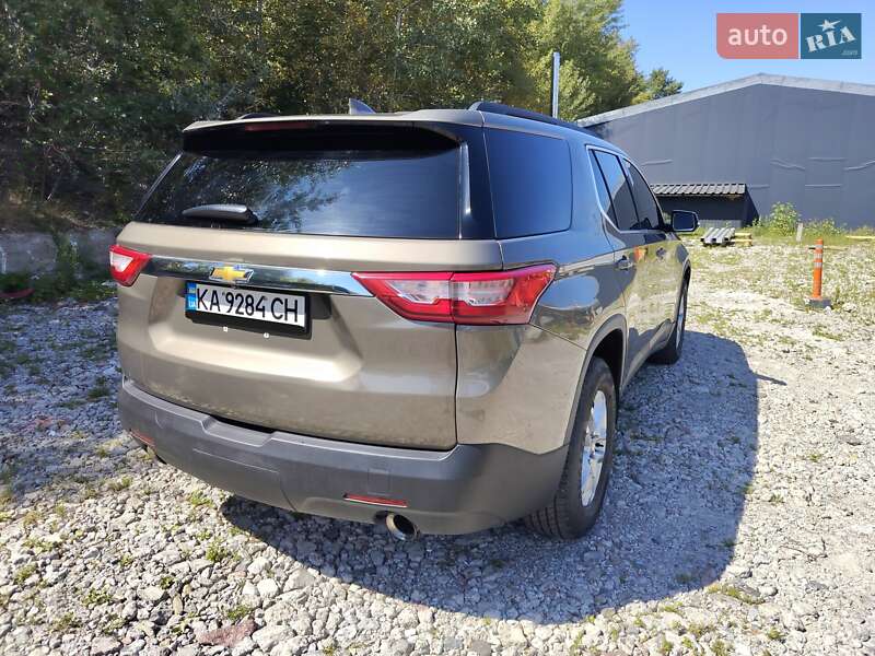 Внедорожник / Кроссовер Chevrolet Traverse 2019 в Киеве