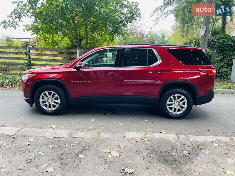 Внедорожник / Кроссовер Chevrolet Traverse 2020 в Киеве