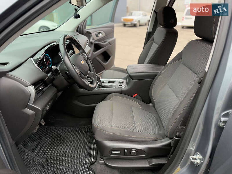 Позашляховик / Кросовер Chevrolet Traverse 2017 в Дніпрі фото 18 Позашляховик / Кросовер Chevrolet Traverse 2017 в Дніпрі