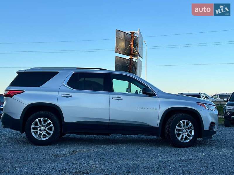 Внедорожник / Кроссовер Chevrolet Traverse 2017 в Львове